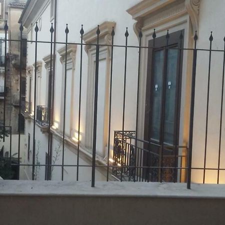 Sotto Il Castello Bed and Breakfast Corigliano Calabro Buitenkant foto