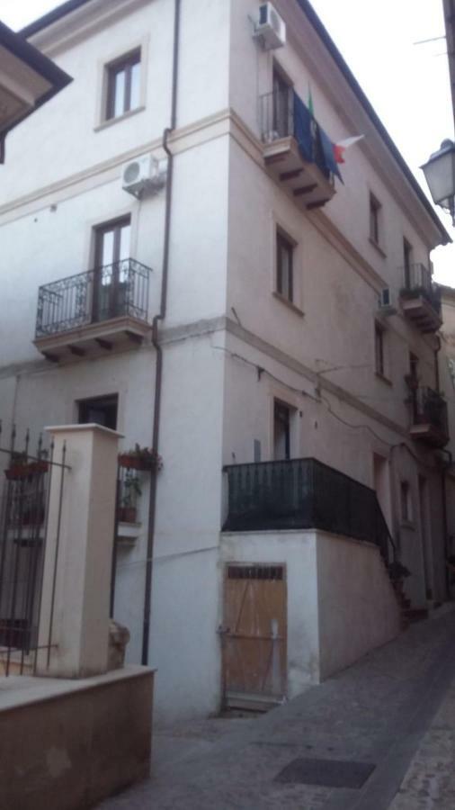 Sotto Il Castello Bed and Breakfast Corigliano Calabro Buitenkant foto